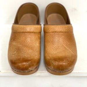 Dansko Professional clogs size 37.